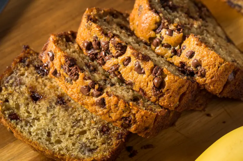 Chocolate Chip Banana Bread: Moist, Easy, and Irresistible