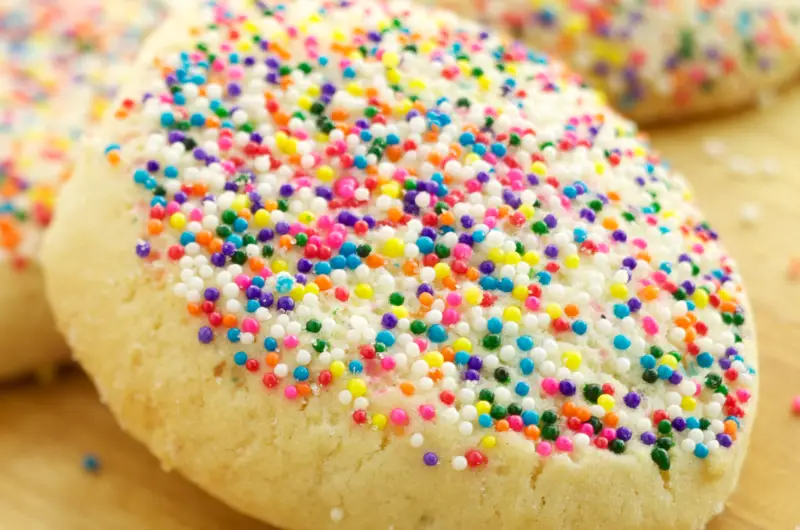 Christmas Sprinkle Cookies: Festive & Easy Holiday Treat!