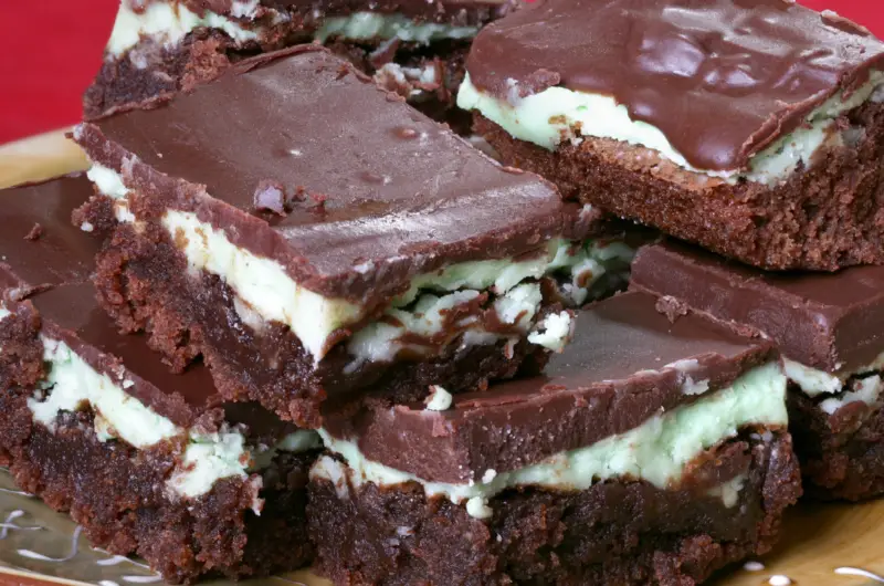 The Best Mint Chocolate Brownies: Fudgy, Refreshing & Irresistible